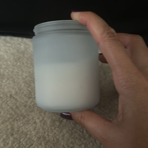 Bath and body works single wick candle - Picture 5 of 5